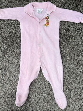 Vintage Winnie the Pooh Pink Terry Cloth Footed Sleeper Baby Size 1B Walt Disney